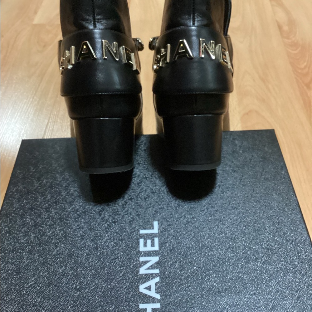 CHANEL Black Ankle Boots - Picture 5 of 15